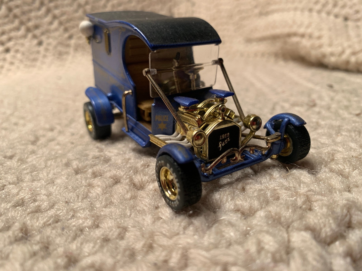 Lot Of 2 Toy Zone 1/43 Tom Daniels Show Cars Paddy Wagon & Red