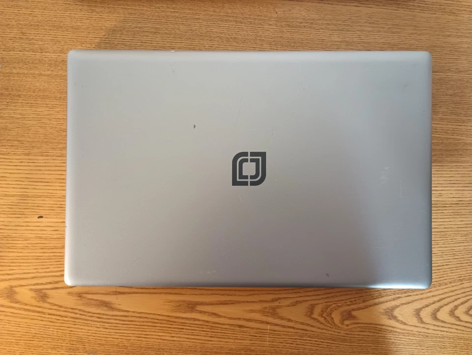 Jumper EZbook S5 Silver - Intel Celeron - 12GB RAM - NO STORAGE / NO OS - Image 3 of 4