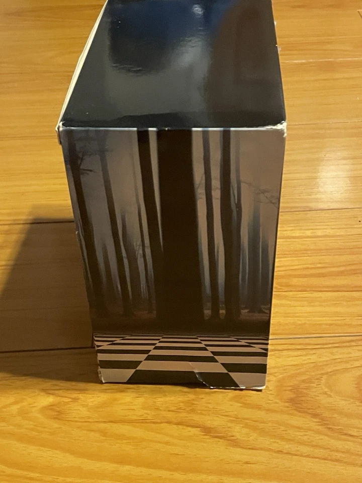 Twin Peaks - 6 Tape VHS Box Set - (PARTIALLY SEALED) David Lynch - Image 3 of 4