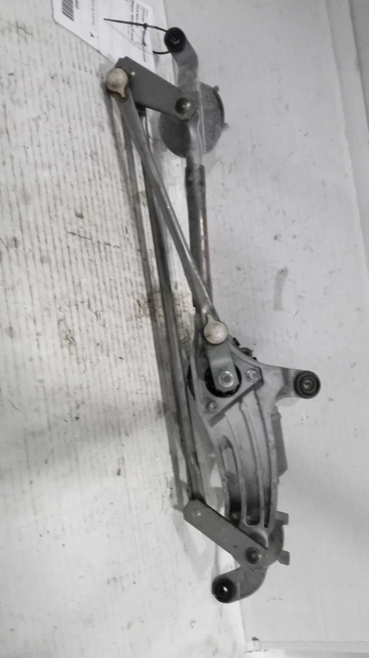 Motor de limpiaparabrisas usado para: Chevrolet Malibu 2015 grado A Foto 2 de 4