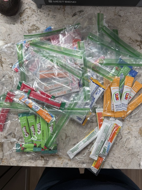 Miscellaneous Water Flavor Singles to Go - Sticks of Multiple Flavors