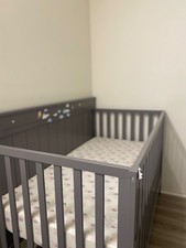 oxford baby crib, only 3 months used, excellent condition, comes with mattress