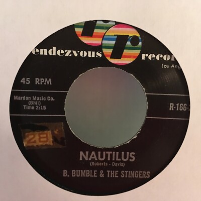 B BUMBLE &THE STINGERS    45   SINGLE  , NAUTILUS / NUT ROCKER