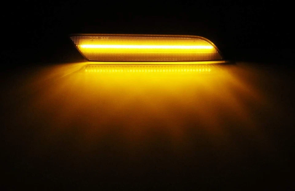 Пара дымчатых светодиодных желтых габаритных огней для переднего бампера Audi Q3 2015-2018 годов выпуска - Изображение 3 из 4