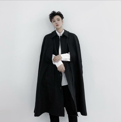 sleeveless cape jacket