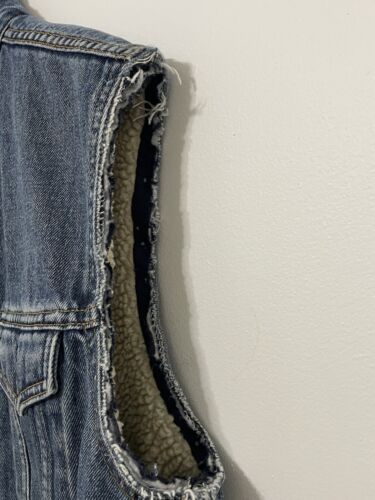 Levi Sherpa Jacket Vest Vintage Rock Star 90s Fashion Style Cut Off 70520 B2 - Picture 6 of 12