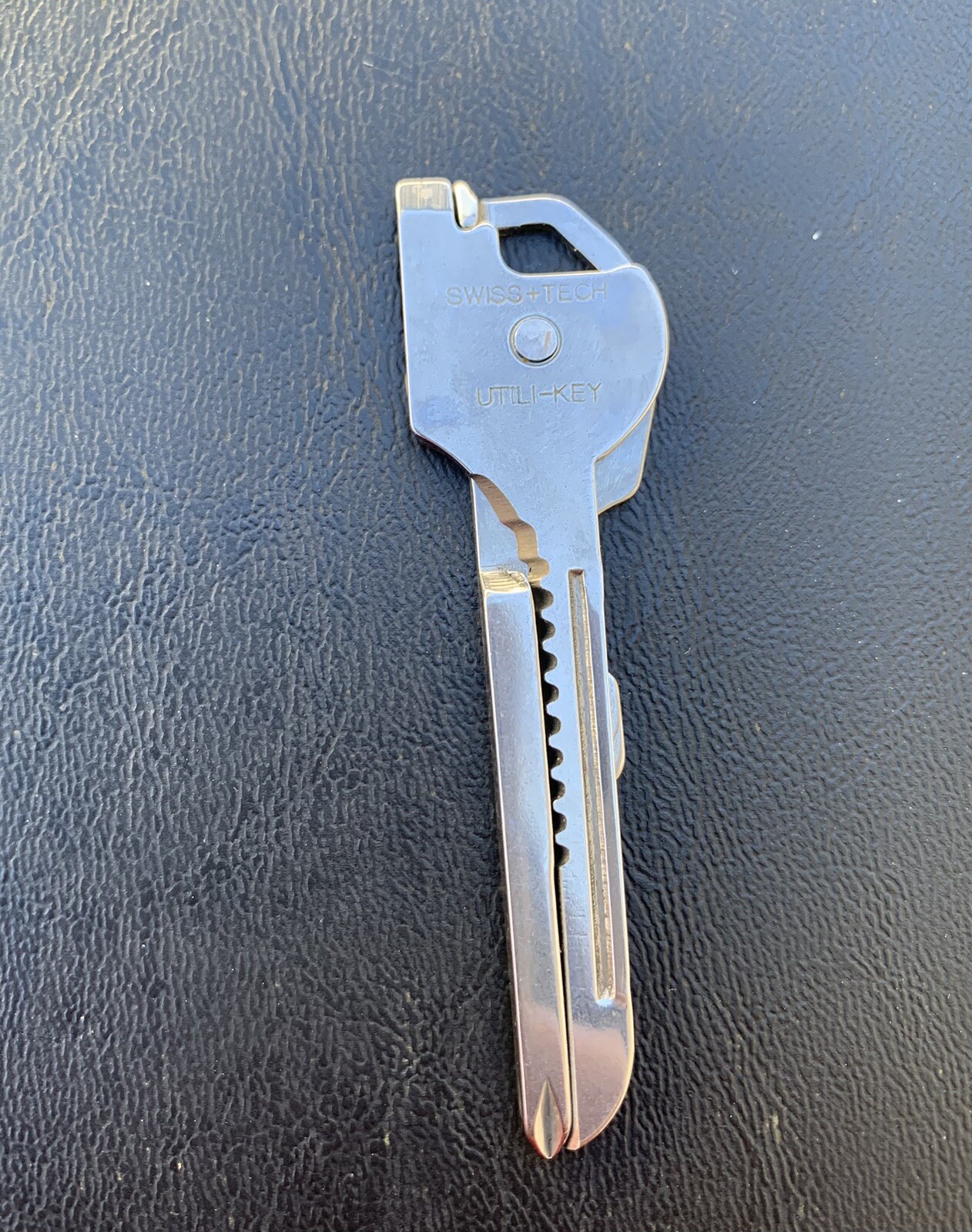 Supreme Swiss Tech Keychain 2014 Box Logo Accessory key Knife Utility