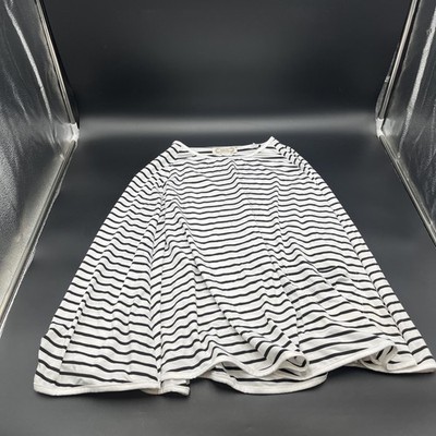 Kefee Kol Breast Feeding Poncho w/ Pocket & Carrying Back, White & Black Stripe
