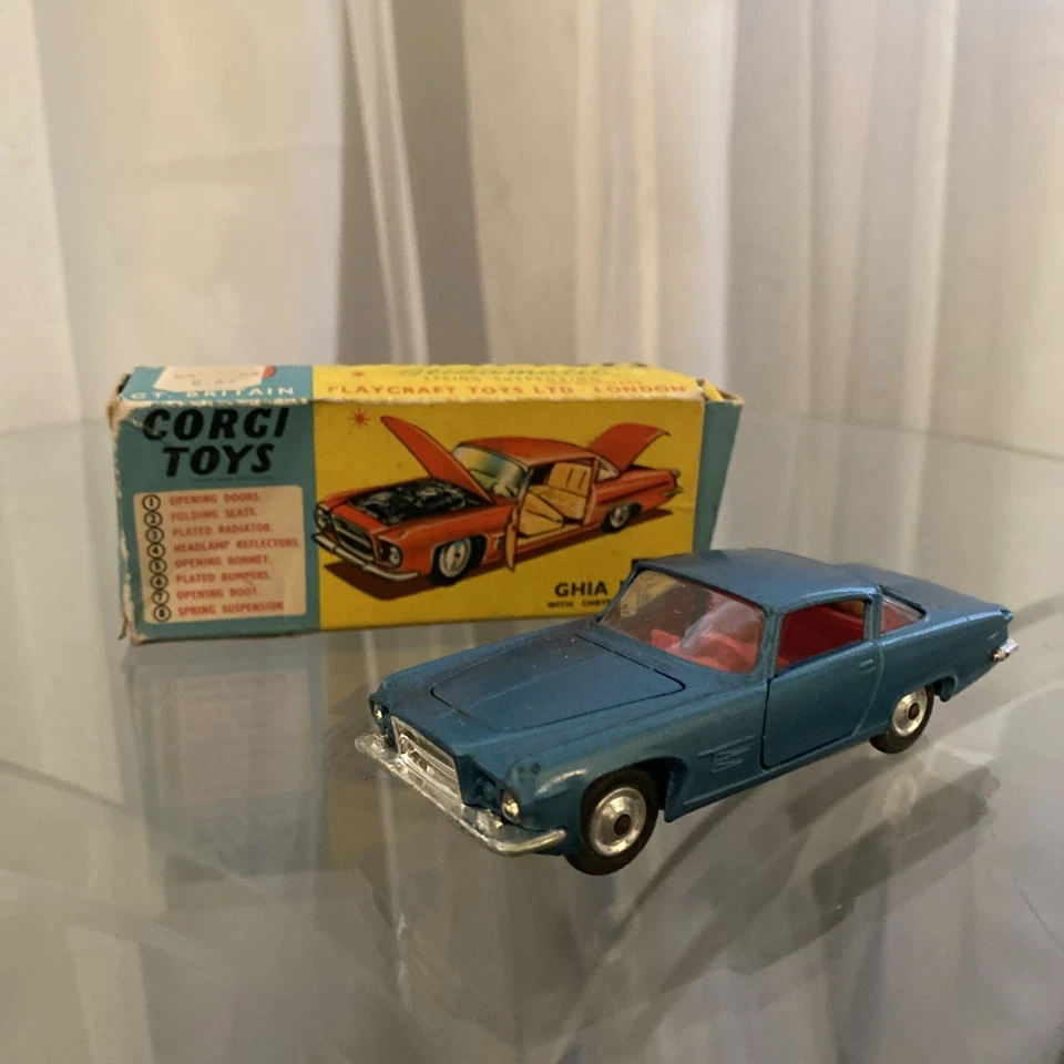 Corgi toys 241 Ghia L.6.4 with Chrysler Engine Original With Box Excellent Rare! - Image 2 of 4