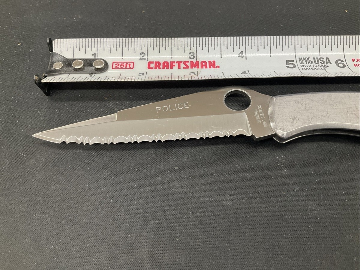 Spyderco (GIN-1) Stainless Steel Police Folding Serrated Knife 
