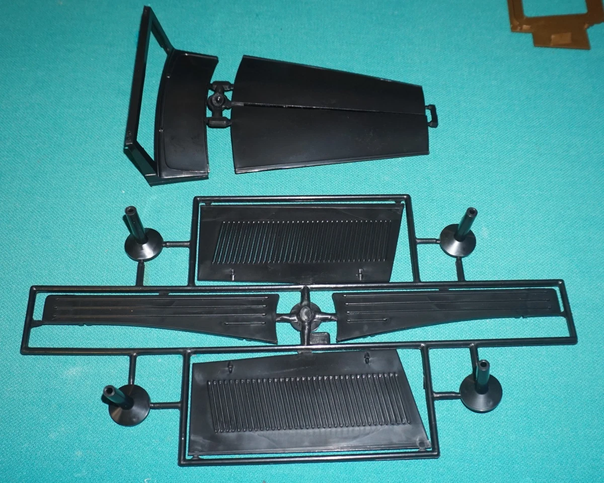 Maquette POCHER 1/8 Rolls Royce Phantom II Sedan Coupe 1932 K72, Pièces D'origine
