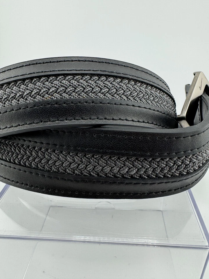 Nike G-Flex Unisex Negro Tejido Elástico Cuero Borde Cinturón de Golf Hebilla de Metal Pequeño Foto 3 de 4