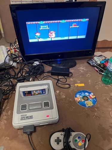 SNES Super Nintendo Console SNSP-001A ITA FUNZIONANTE completa gioco originale - Imagen 3 de 9