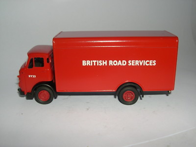 Promod Karrier Gamecock Box Van BRS (Red)
