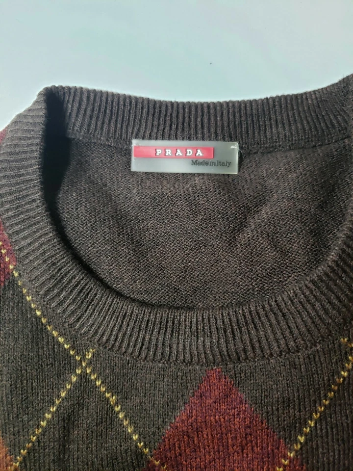 $1650 Prada Argyle Beautiful Brown Sweater Made in Italy Size XL - Image 4 of 4