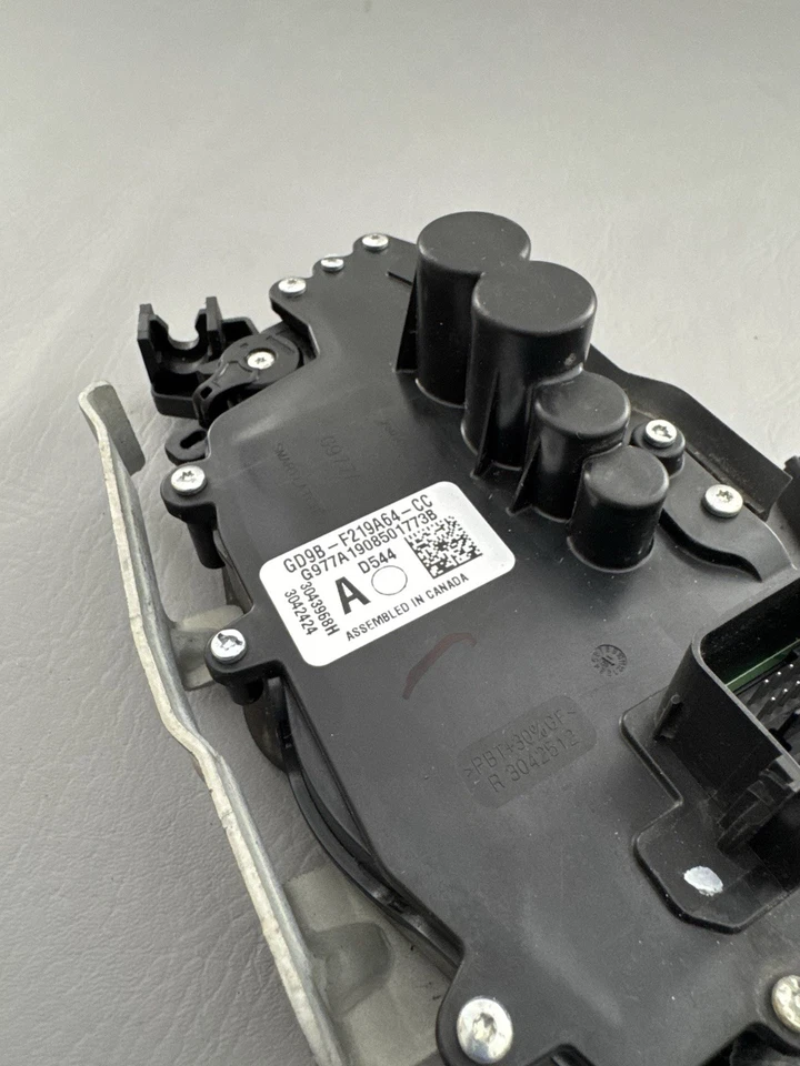 Lincoln Continental 2017-2020 pasajero derecho cerradura puerta delantera pestillo actuador OEM Foto 4 de 4