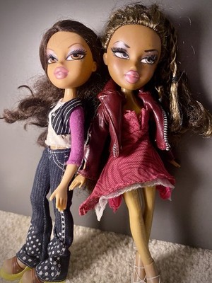 Vintage Bratz Doll Lot  Out On The Town  Theme MGA Entertainment