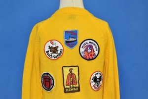 vintage 60s GIRLS TRAVEL PATCHES HAWAII DISNEYLAND MAGIC MOUNTAIN SWEATER