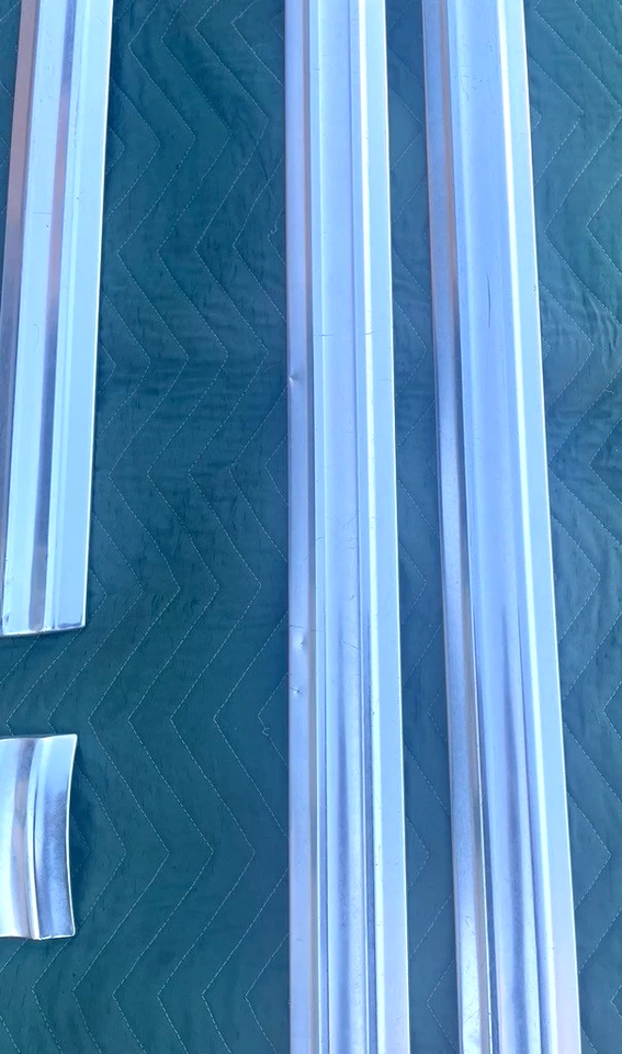 Ford Truck 1966 juego de molduras carrocería superior platón corto molduras laterales serie F en muy buena condición OEM Foto 4 de 4