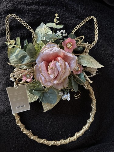 Pier 1 Imports 17" Glamour Gold Bunny Wreath Flower Spring Easter Wall Decor NWT - Picture 3 of 4