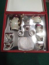 Antico ed Elegante servizio da The e da caffè in pregiata porcellana Dipinta 