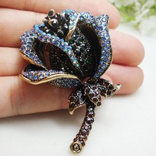 Woman's Classic Green Rose Flower Pendant Brooch Pin Rhinestone Crystal Corsage