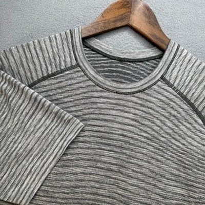 Lululemon T-Shirt Metal Vent Tech Regular Fit Medium Gray Space Dye Seamless Tee