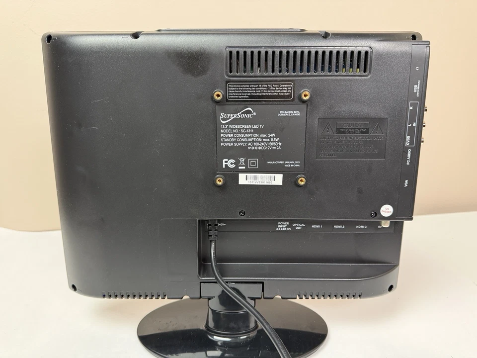 Supersonic SC-1311 13.3-Inch Monitor 1080p LED HDTVw/HDMI Input Works, No Remote - Image 3 of 4