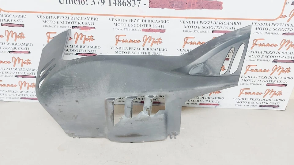 Sottopedana sinistra Aprilia sportcity 250 iE anno 2006 2008 Foto 3 de 4