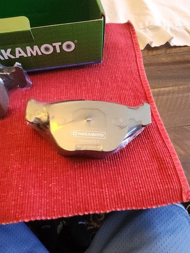 NEW OEM NAKAMOTO CERAMIC FRONT BRAKE PADS 1ABPS00702 - CD881 for 1999-01 740iL - Picture 2 of 9