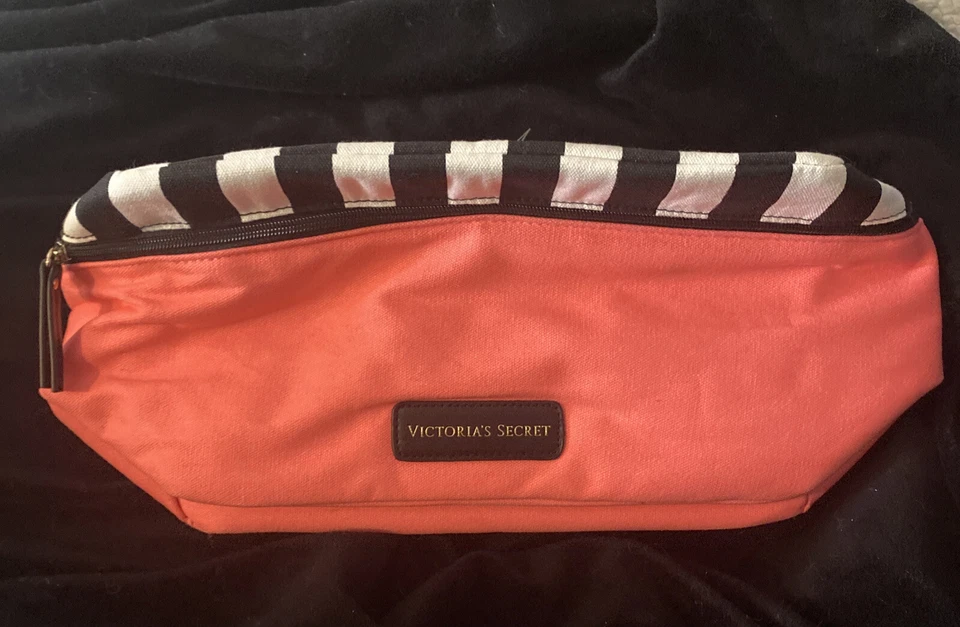 Bolso organizador de lona a rayas sexy Little Things Victoria's Secret nuevo con etiquetas $70.00 Foto 4 de 4
