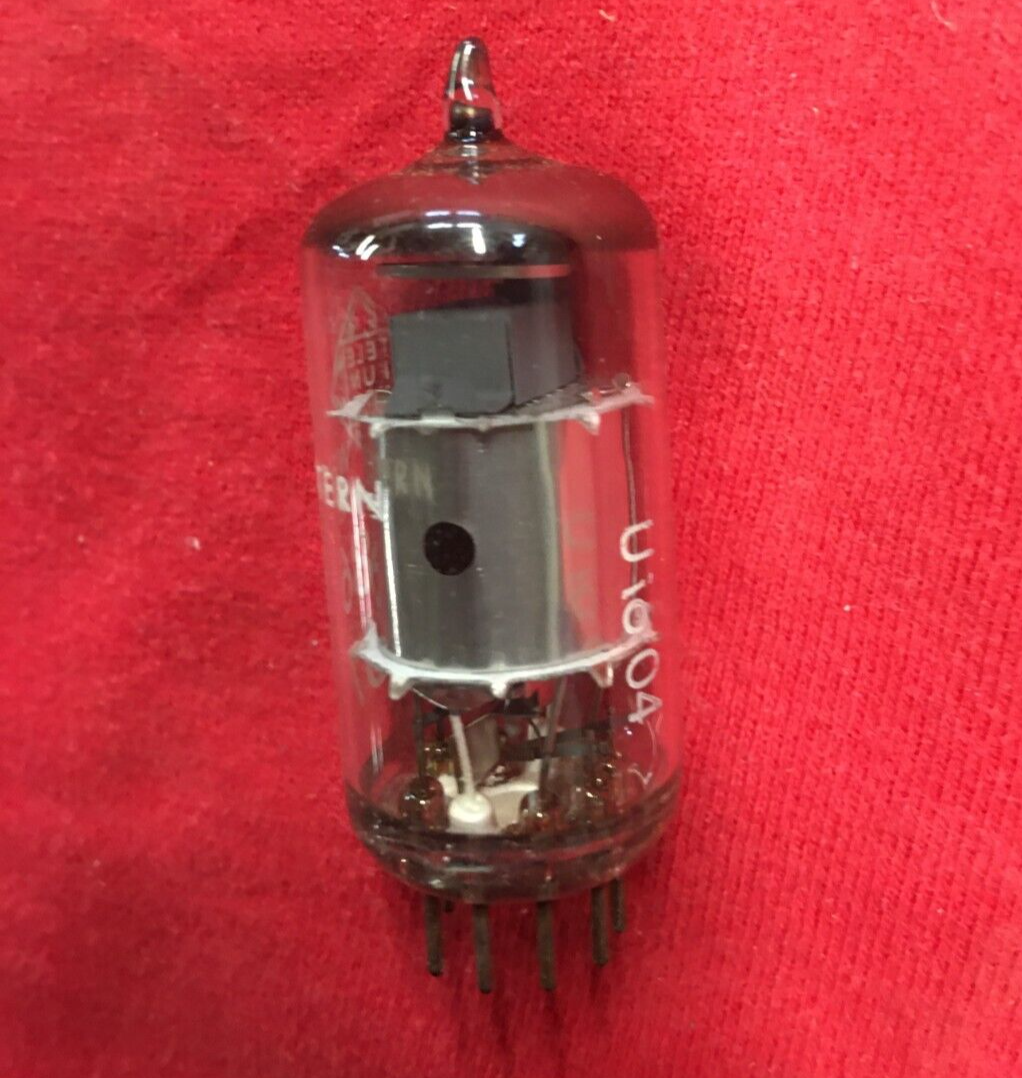 EF86/6267 UioO4 Telefunken Vacuum Tube, in Excellent Condition