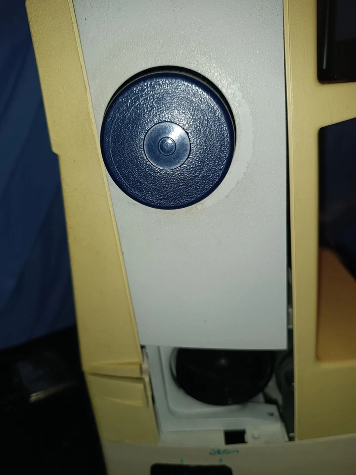 Husqvarna Optima 630 Nähmaschine mit Motor Für Bastler defekt - Bild 3 von 4