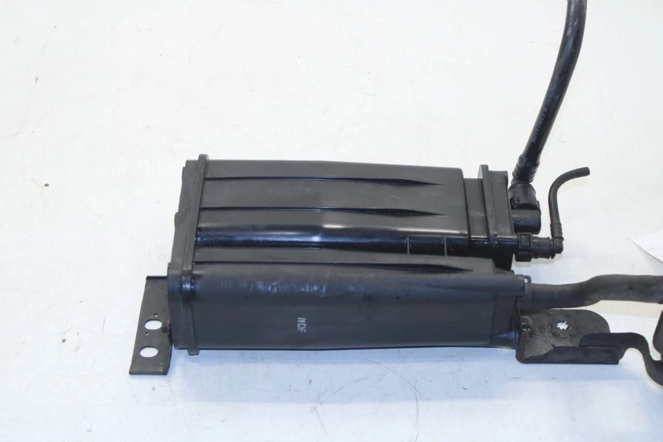 Hyundai Veloster Base 2011-2017 bote de emisiones de evaporador de vapor de combustible de 1,6 L Foto 2 de 4