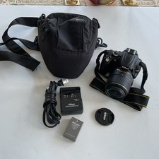 Nikon D5000 Digital SLR Camera w/ AF-S DX Nikkor 18-55mm 1:3.5-5.6G VR Lens 