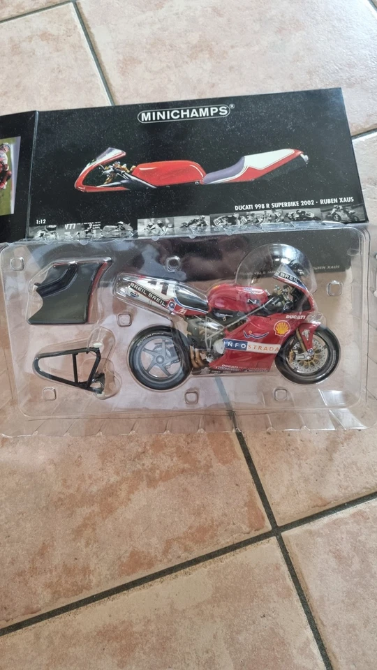 Minichamps 1/12 Ducati 998R WSB 2002 Ruben Xaus Team Ducati - Immagine 2 di 2