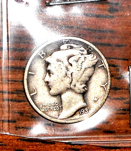 1931  SILVER MERCURY DIME - GRADES "VERY FINE"