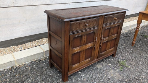 Priory Vintage 2 door sideboard with cupboard shelf and 2 drawers UE180525D
