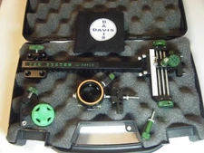 4" DAVIS TARGET SIGHT- Single knob-8.5 -black/green knobs-scope .010 green.