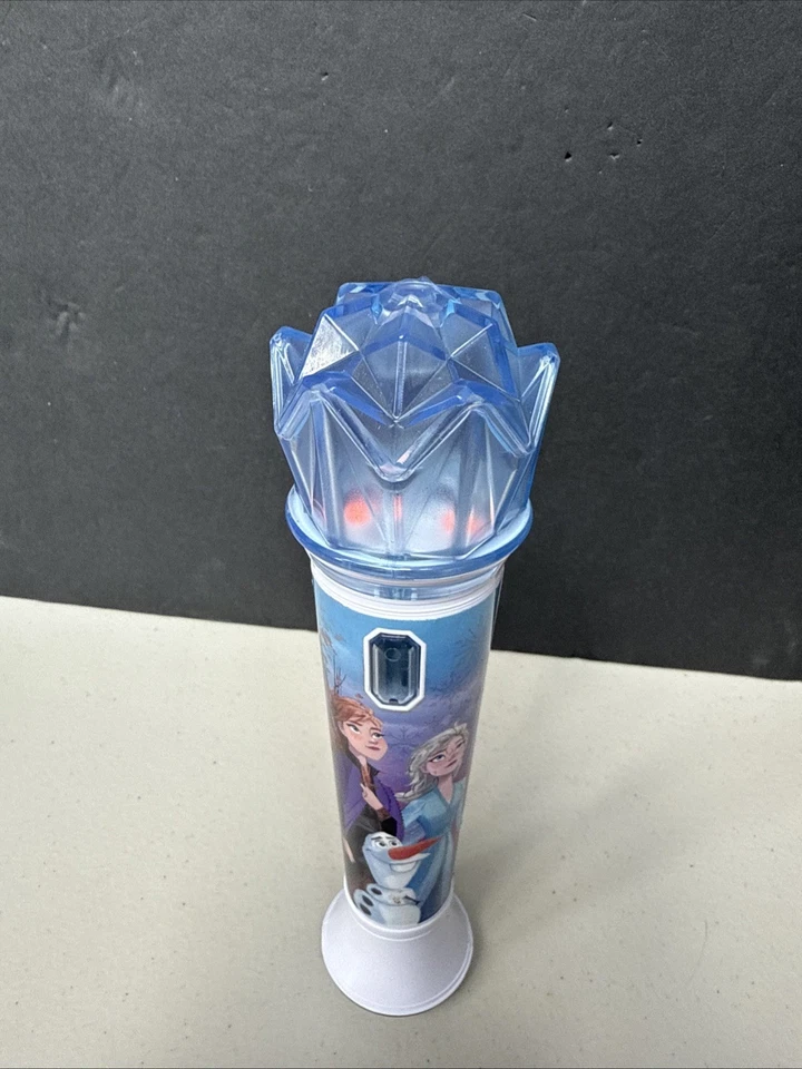 Micrófono Disney Frozen 2 con luces intermitentes de música incorporadas - ¡Usado en excelente estado probado! Foto 2 de 4
