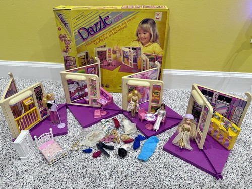 Dazzle City Playset for Dazzle Doll & Friends + 4 Dolls, Clothes, Box (1981)