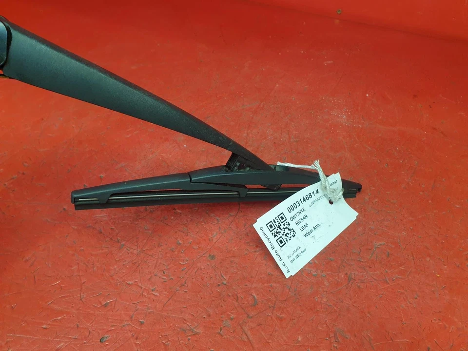 Brazo limpiaparabrisas trasero Nissan LEAF 2017 5 PUERTAS ESCOTILLA Foto 2 de 4