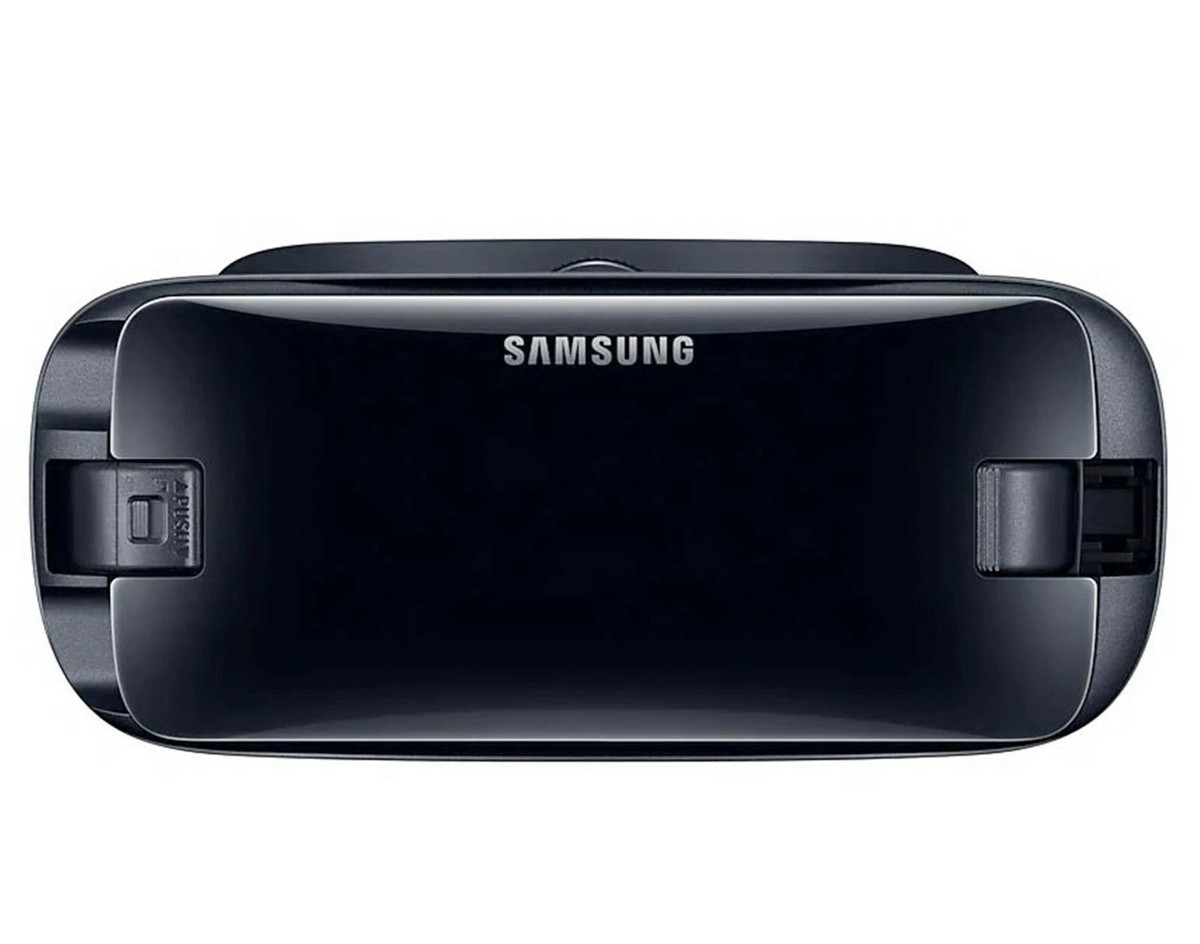 Samsung Gear VR Headset SM-R325 with Controller Powered by Oculus