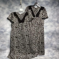 VTG Vanity Fair Animal Print Nightie Gown & Robe USA 100% Nylon Medium 2 Pc Set