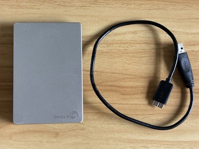 Seagate Backup Plus 1TB Portable External Hard Drive SRD00F1 USB 3.0 Mac Windows