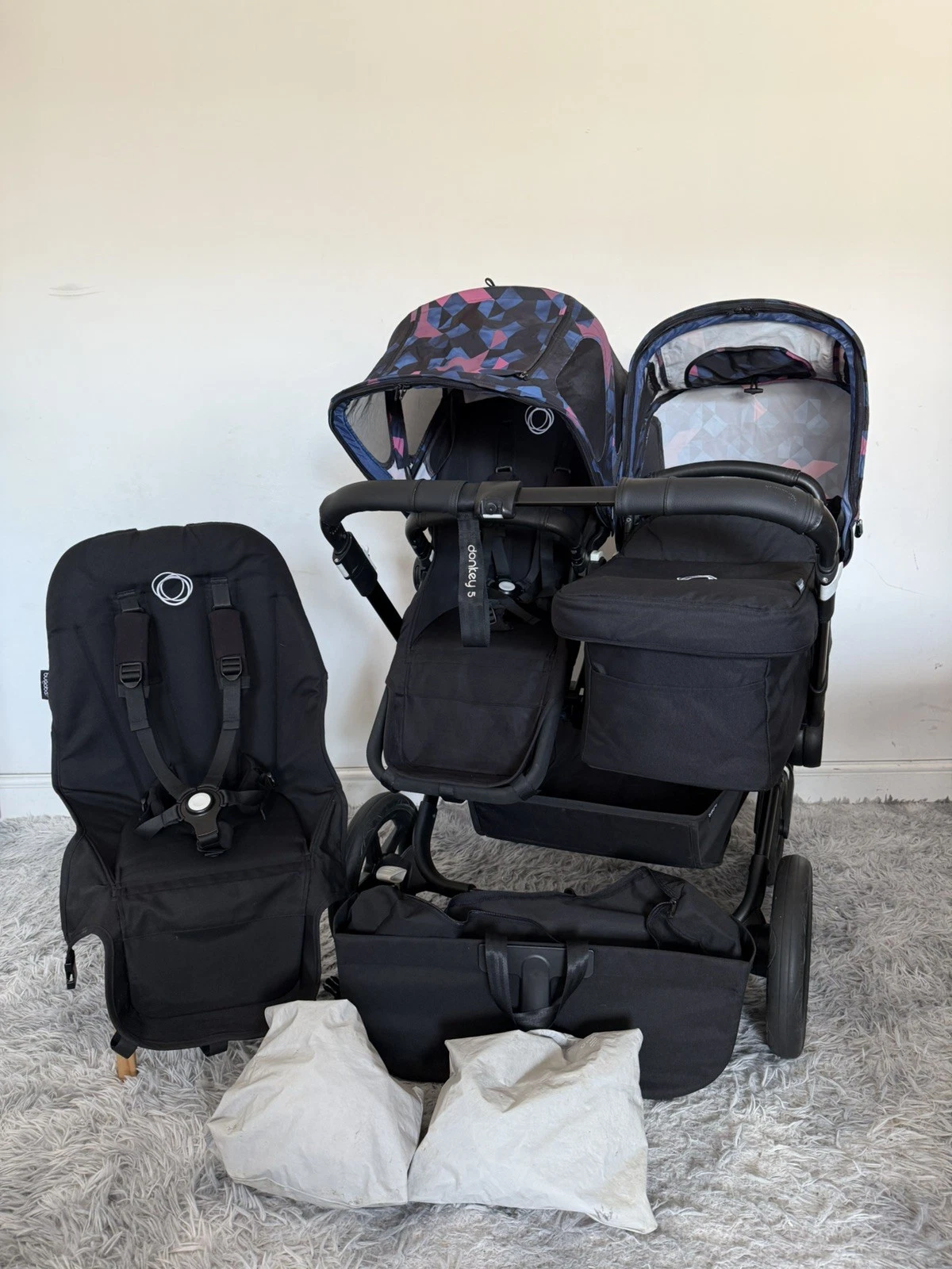 Bugaboo Donkey 5 DuoDouble Pushchair -Summer Hoods - Birds - Raincovers
Opens in a new window or tab