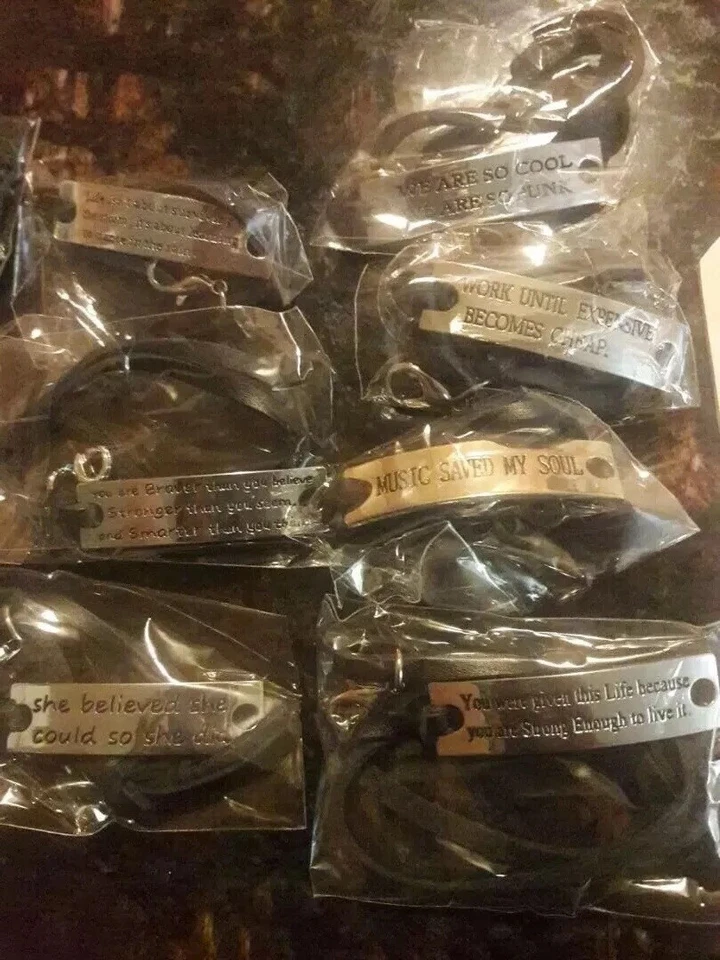 Pulseras de cuero con mensaje inspirador | Cotizaciones motivacionales | Oferta de 2 por $14 Foto 3 de 4