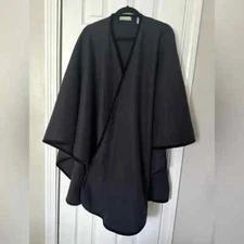 Lord & Taylor Women's Vintage Warm Fleece Black Cape Unisex Shawl Blanket One Sz