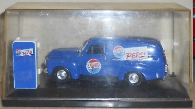 Road Champs 1954 Pepsi Chevrolet Panel Van & Gas Pump Diecast 1:43 Scale