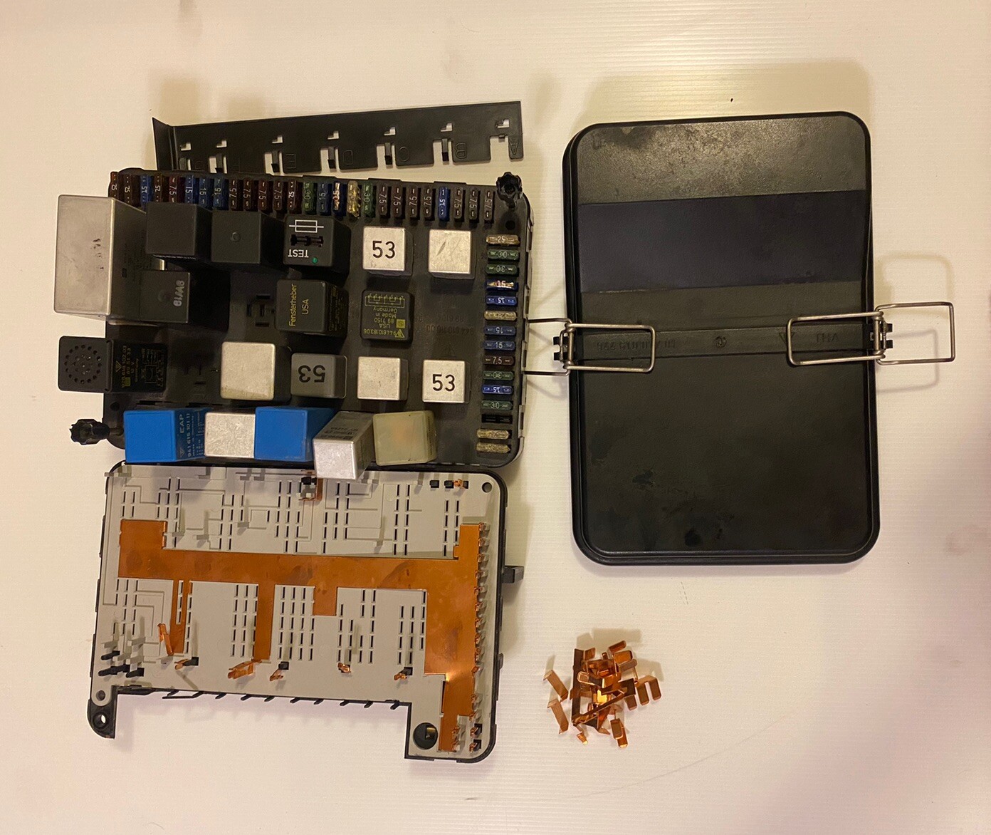 Porsche 944 951 Turbo S2 Fuse Box Panel And Lid With Relays fuses 944